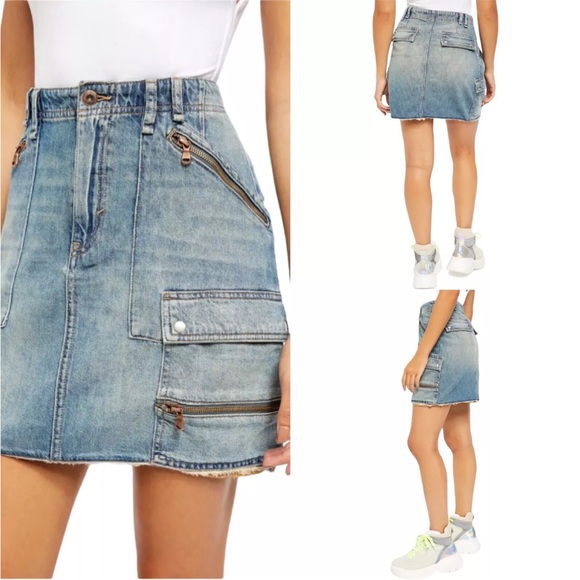 Free People Women's Icon Wash Blue Denim Mini skirt Size 27 - Picture 1 of 13